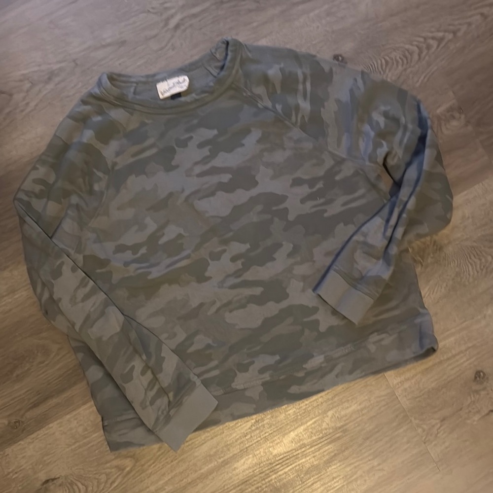 Universal Thread Camo Sweatshirt